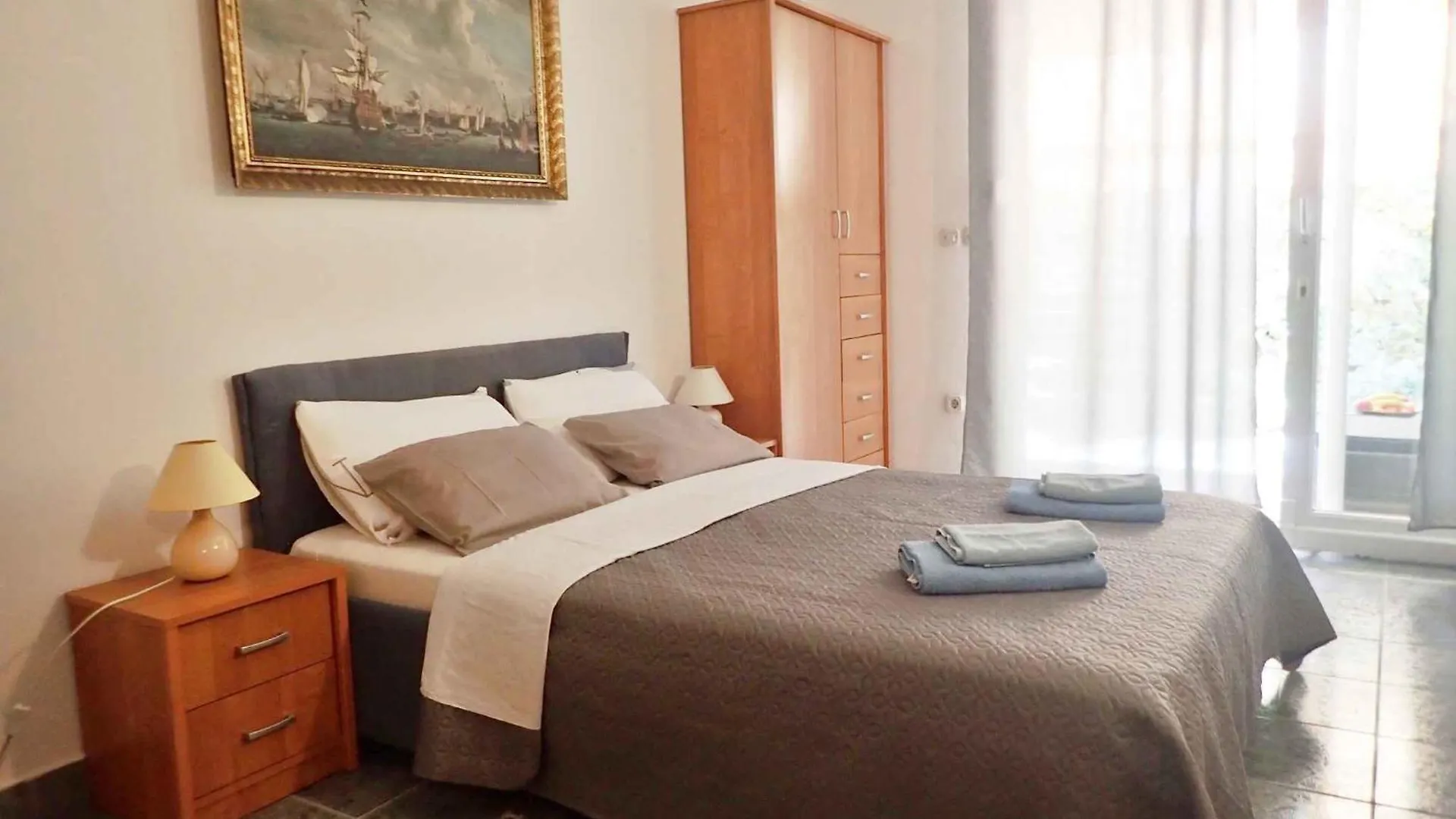 Apartments In Jasenice 41709  야세니스
